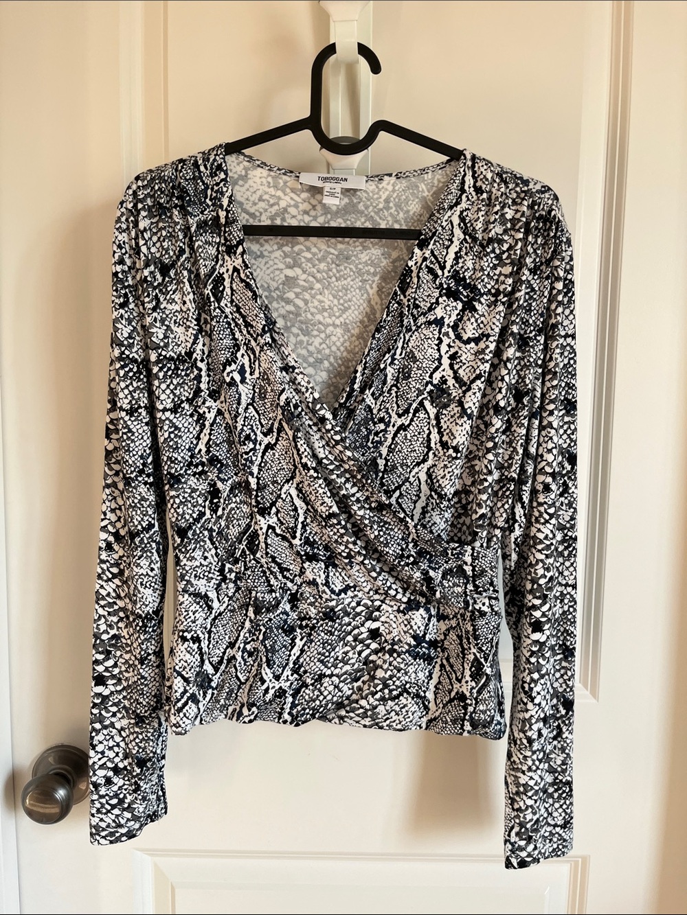 Toboggan Black and White Snake-Pattern Wrap Long Sleeve Top